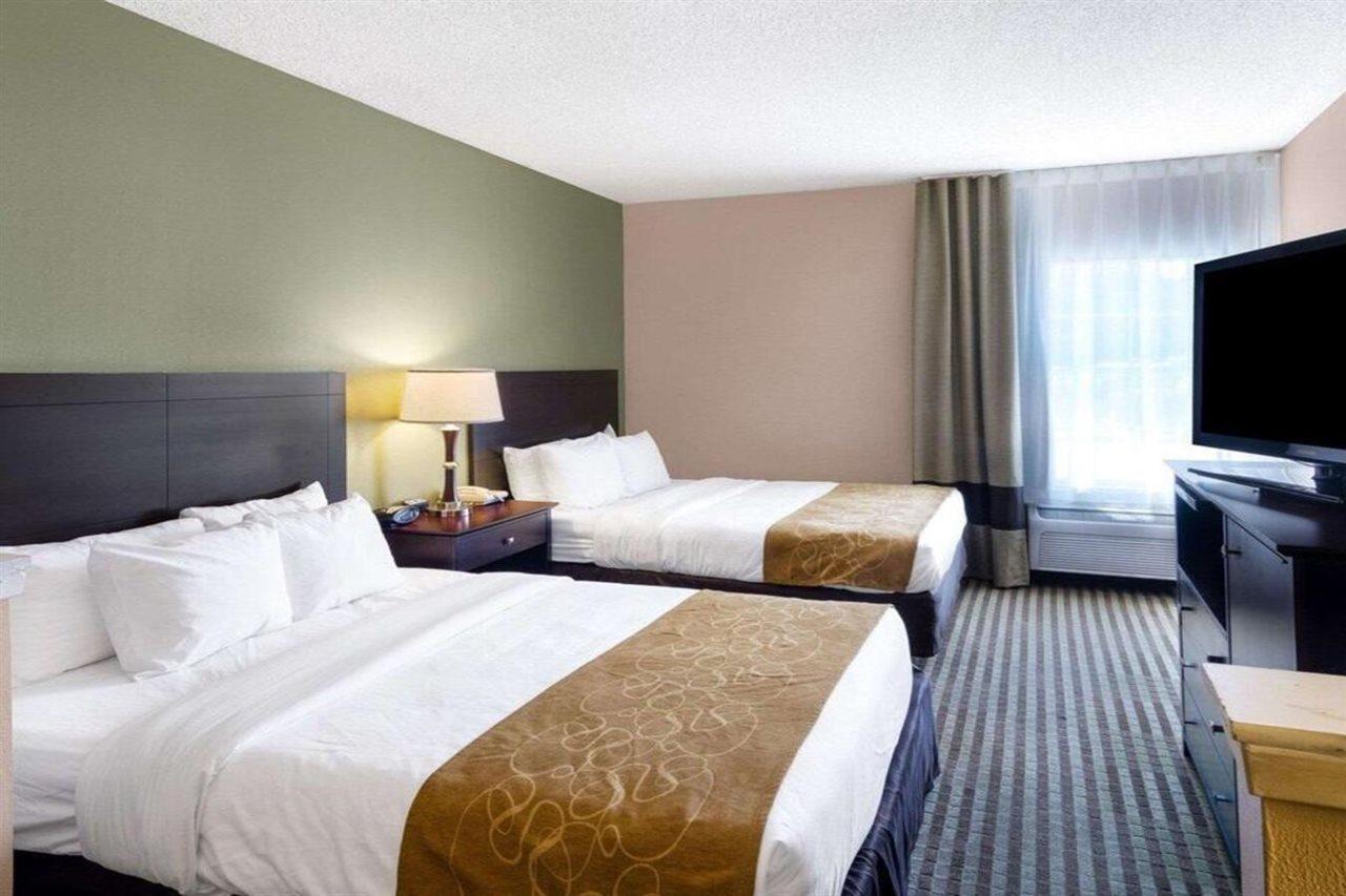 Quality Suites Irving-Las Colinas Extérieur photo