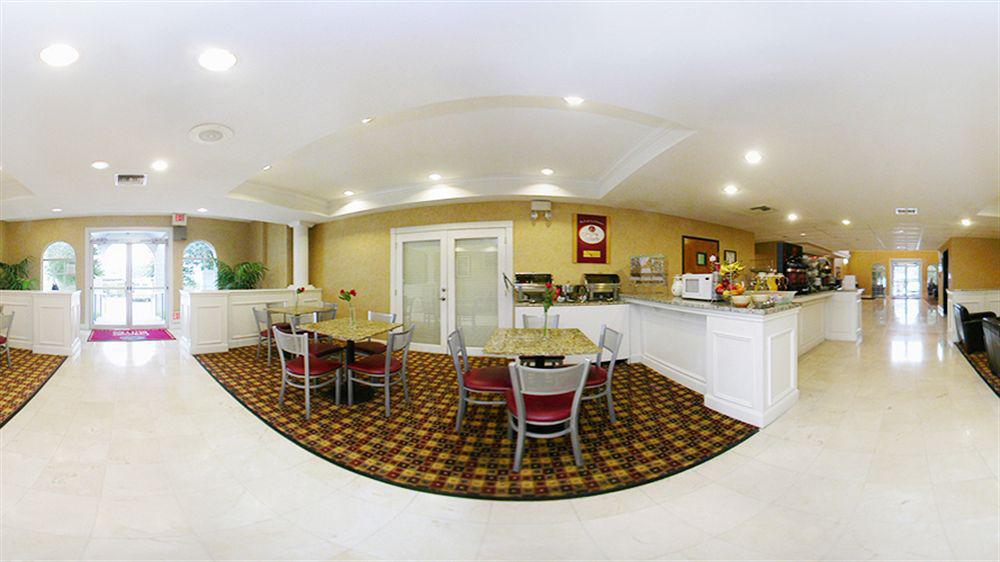 Quality Suites Irving-Las Colinas Extérieur photo